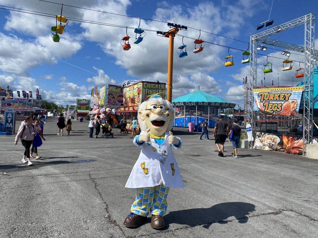 WonderWorks Mascot at the New York State Fair Syracuse